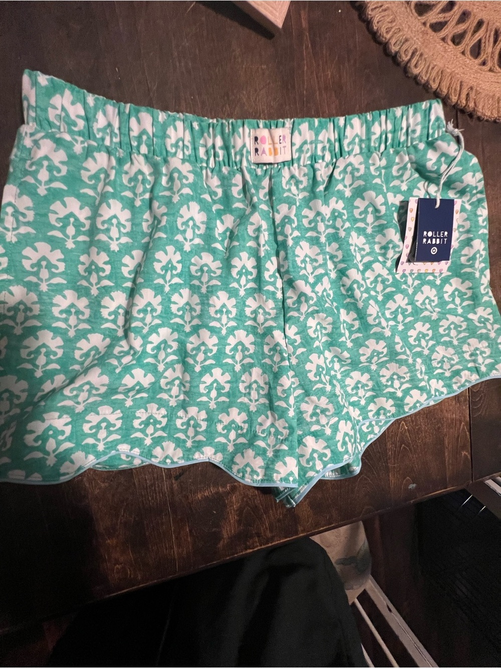 Roller Rabbit Mint Green and White Patterned Scallop-Hem Shorts